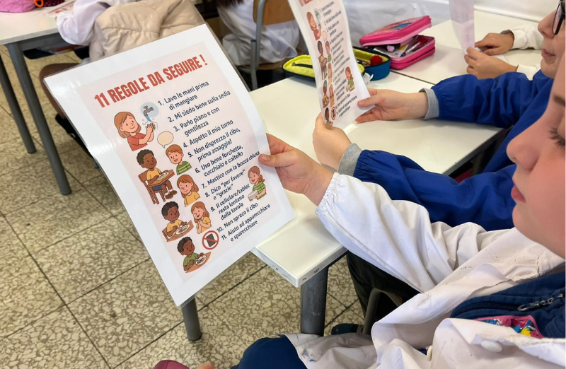 Sedersi a tavola e imparare a stare insieme