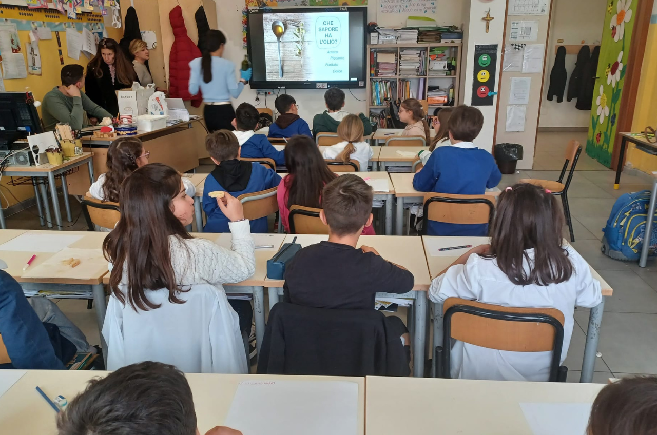 L’olio si scopre con i sensi